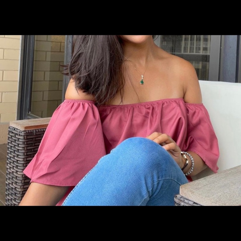 Solid Off the Shoulder Flowy Crop
